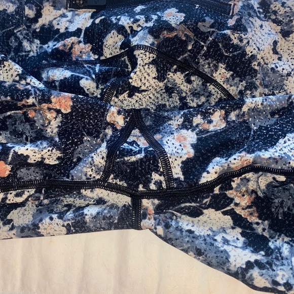 Lululemon Speed Up - Spring Bloom Multi - Picture 5 of 6